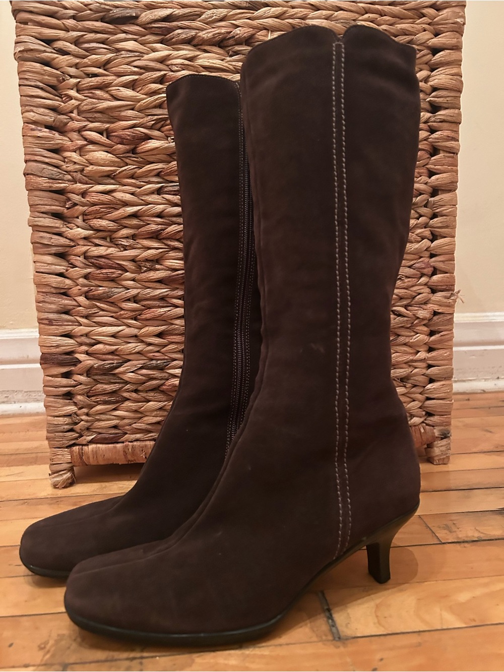 LaCanadienne Women's Brown Suede Narrow Calf Heeled Boots